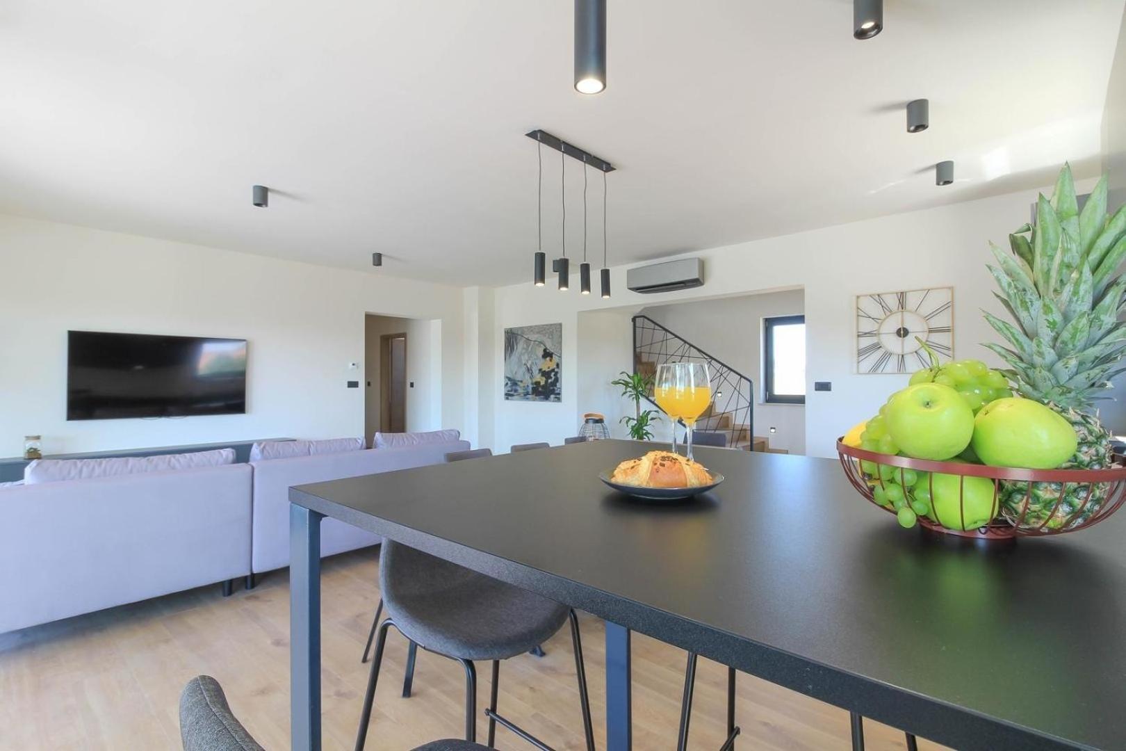 Mit Privatpool Fuer 8 Personen Ca 180 Qm In Loborika, Istrien Suedkueste Von Istrien Ferienhaus