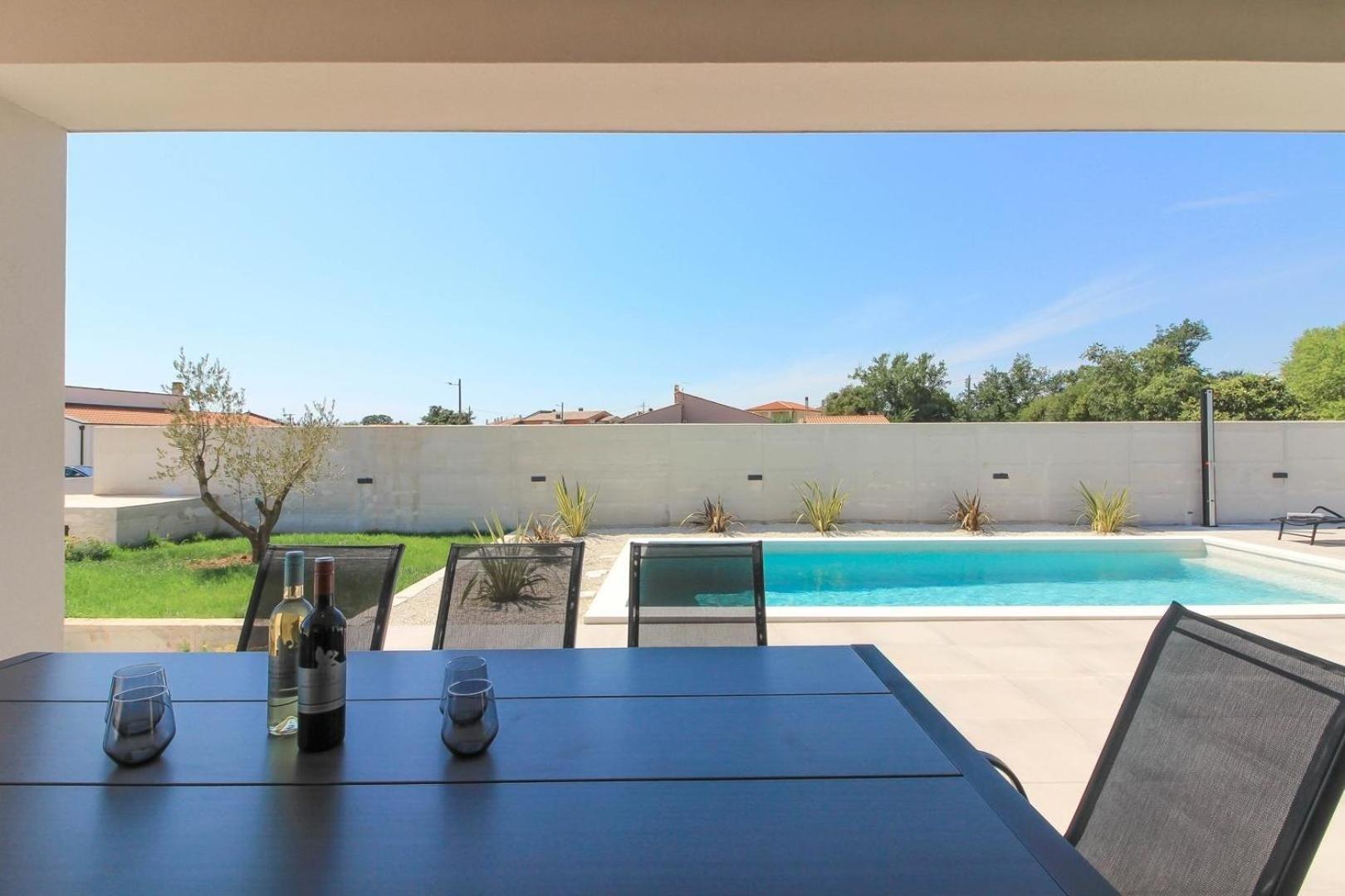 Mit Privatpool Fuer 8 Personen Ca 180 Qm In Loborika, Istrien Suedkueste Von Istrien Ferienhaus