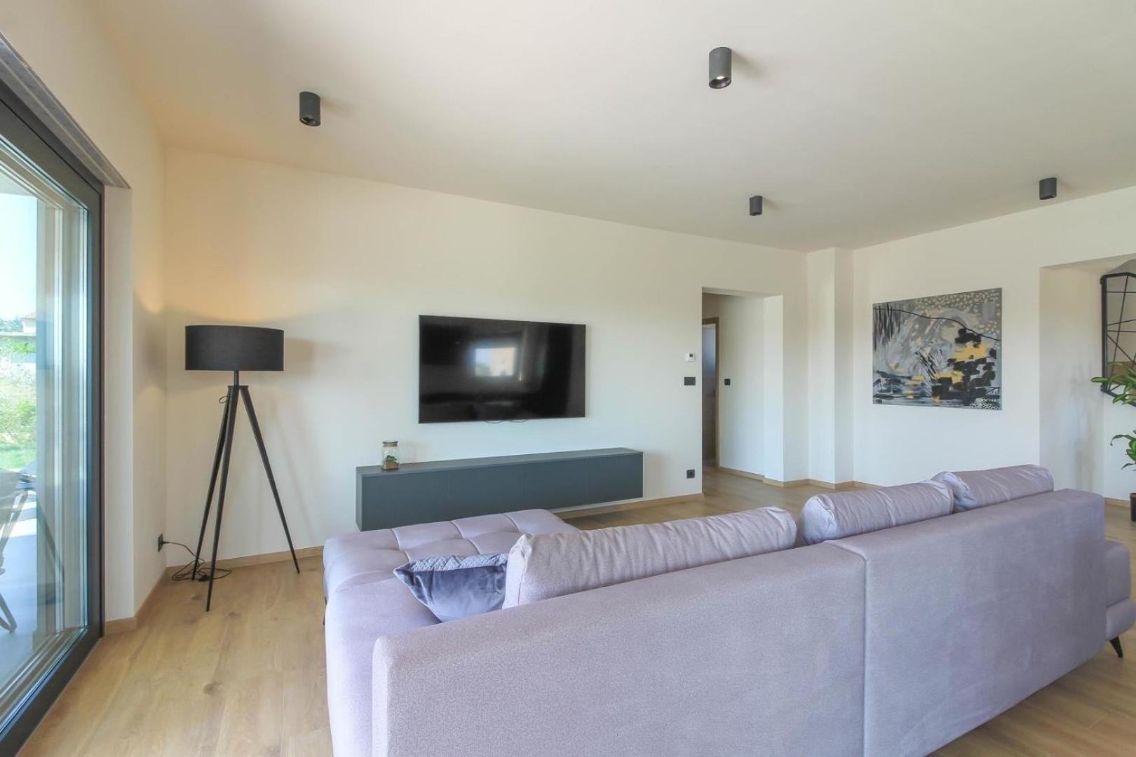 Mit Privatpool Fuer 8 Personen Ca 180 Qm In Loborika, Istrien Suedkueste Von Istrien *