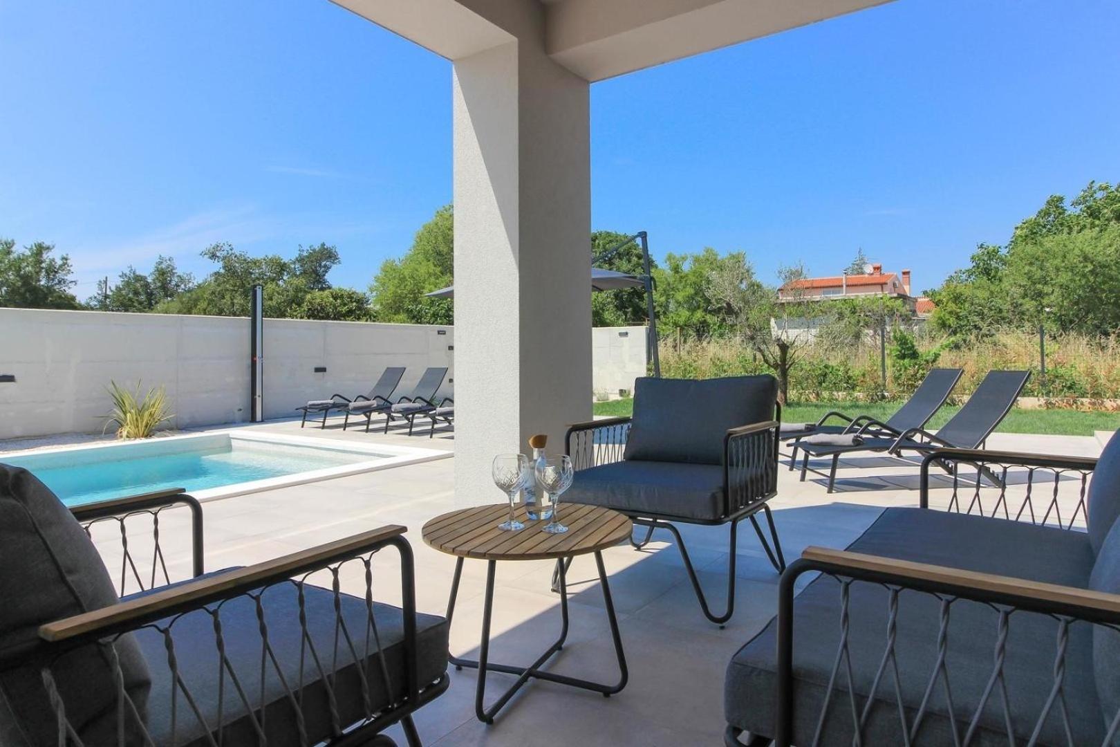 Mit Privatpool Fuer 8 Personen Ca 180 Qm In Loborika, Istrien Suedkueste Von Istrien *